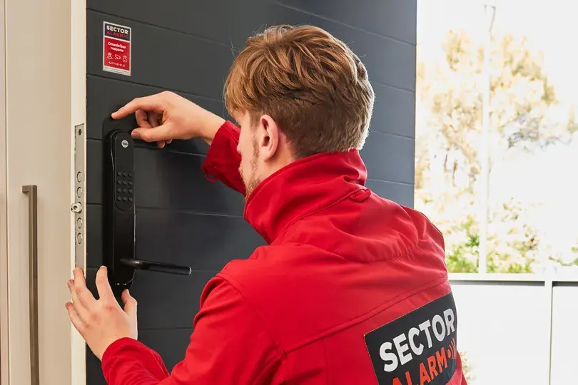 Ökad trygghet med digitalt dörrlås – integrerat med hemlarmet